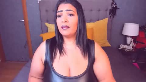 amelycube343767 online show from April 14, 12:00 pm