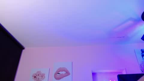Snapshot of ami_smith chatting on July 23, 1:58 am ami_smith online show from July 23, 1:58 am