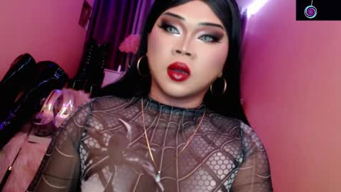 Queen Mireska online show from May 15, 3:41 pm