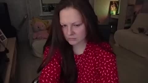 Mila online show from November 17, 9:31 pm