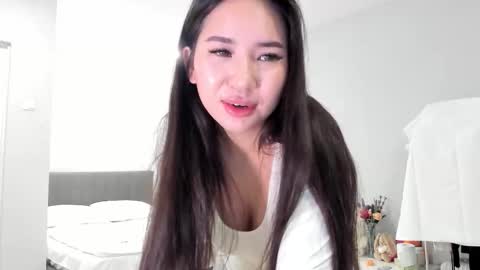 Amina online show from January 8, 11:01 am