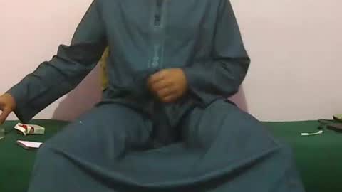 Snapshot of amir_elaraby chatting on November 2, 12:57 am Amir online show from November 2, 12:57 am