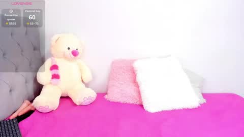 amira_princesswc online show from June 1, 7:26 pm