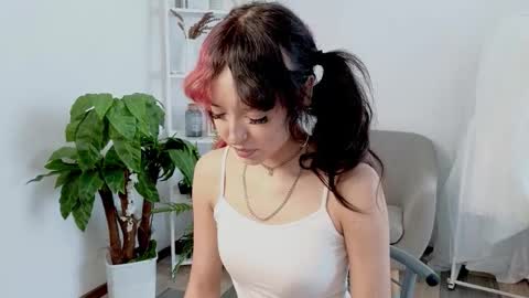    online show from March 14, 11:26 am