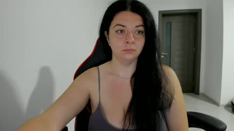 Snapshot of amiraisa chatting on June 17, 1:30 am Amiraisa online show from June 17, 1:30 am