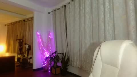 Snapshot of ammbaar1 chatting on February 3, 1:19 am Ambaar online show from February 3, 1:19 am