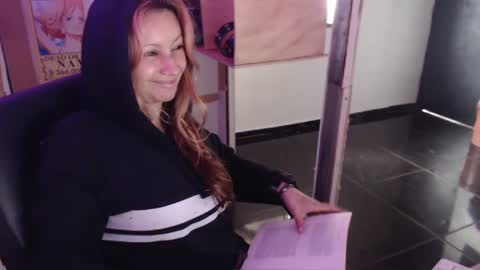 Snapshot of ammber3 chatting on February 27, 2:54 pm Paula D online show from February 27, 2:54 pm