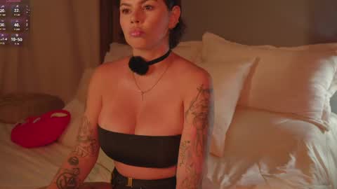 Snapshot of ammberjay_ chatting on May 26, 3:02 am Amber Jay online show from May 26, 3:02 am