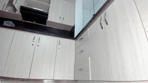 Amelya online show from December 15, 8:46 pm