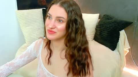 Snapshot of ammirra_a chatting on June 2, 4:25 am Amira online show from June 2, 4:25 am