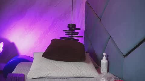 ammy durand online show from January 14, 7:25 am