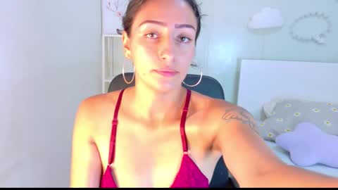 A M M Y  online show from February 3, 11:04 am