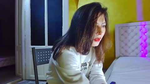 Snapshot of amnatylor chatting on December 14, 3:04 pm CRYS online show from December 14, 3:04 pm