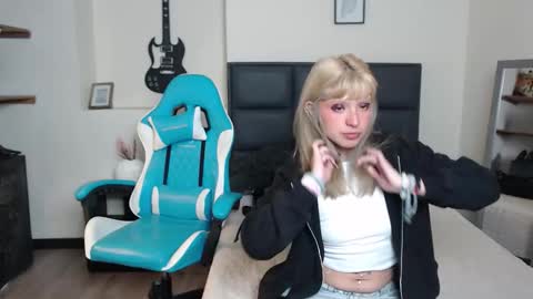 Amnesia online show from November 19, 12:49 pm