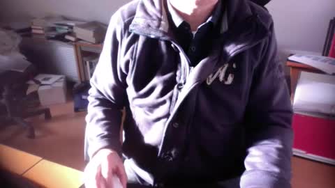 Snapshot of amor2200 chatting on January 3, 11:46 am Amor2200 online show from January 3, 11:46 am