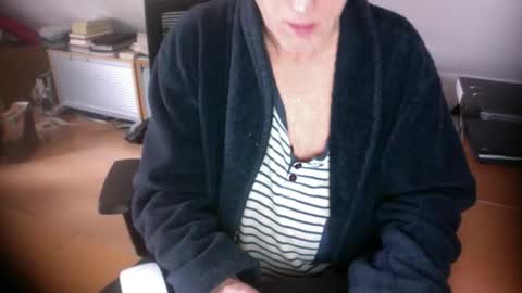 Amor2200 online show from February 13, 9:38 am