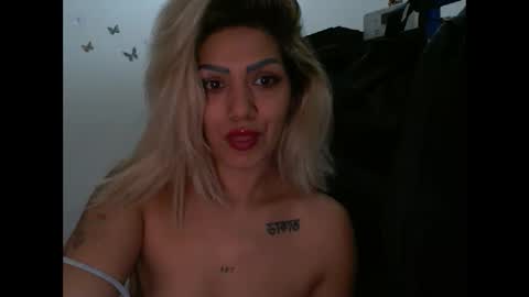 Snapshot of amorahnotty chatting on January 31, 11:56 pm AmorahNotty online show from January 31, 11:56 pm