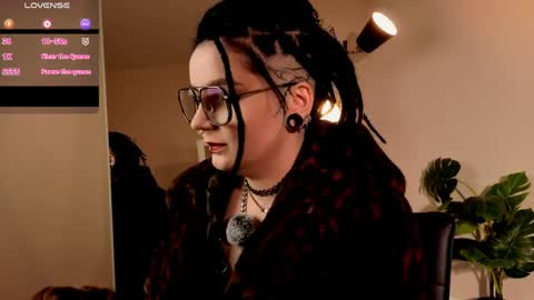 amore online show from April 1, 11:13 pm