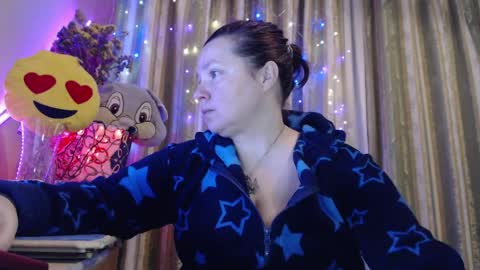 amorelara online show from April 9, 2:44 am