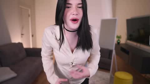 Ada online show from April 8, 1:11 pm