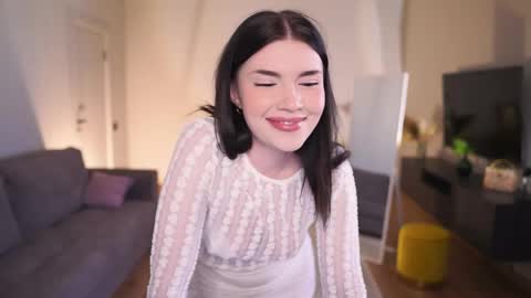 Snapshot of amourdemavie_ chatting on April 24, 1:13 pm Ada online show from April 24, 1:13 pm