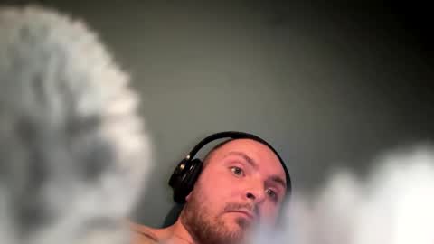 amwillz1997 online show from November 9, 5:33 pm