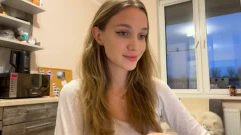 Amy Chill online show from December 19, 1:18 pm