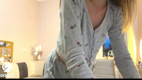 Amy Chill online show from May 6, 6:46 pm