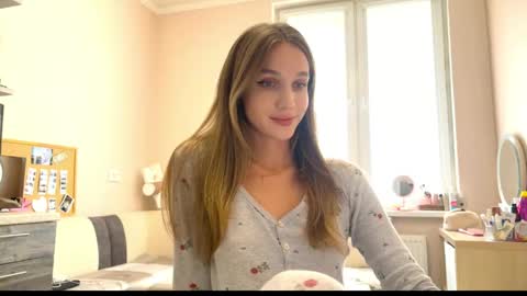 Amy Chill online show from May 7, 2:11 pm