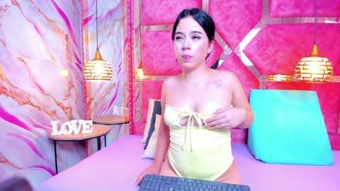 amy_stewardd online show from May 22, 10:26 pm