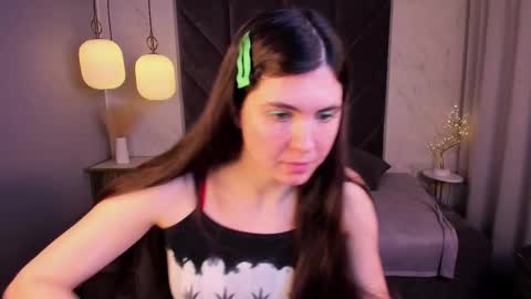 Snapshot of amy_yma chatting on November 5, 5:13 pm Amy online show from November 5, 5:13 pm