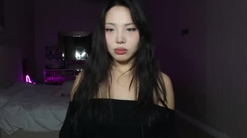 girl next door named Amy online show from October 11, 6:39 pm