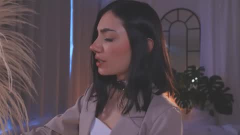 Amy Armstrong online show from November 13, 9:14 pm