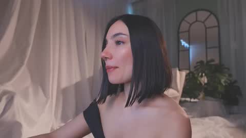 Snapshot of amyarmstrong chatting on February 5, 10:36 pm Amy Armstrong online show from February 5, 10:36 pm