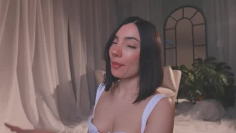 Snapshot of amyarmstrong chatting on February 6, 11:19 pm Amy Armstrong online show from February 6, 11:19 pm