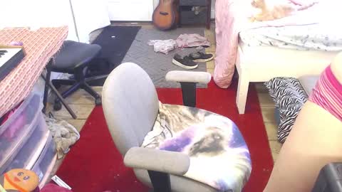 Trashely Gimpson online show from February 17, 9:19 pm