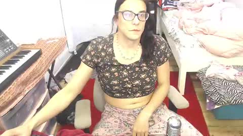 Trashely Gimpson online show from February 21, 11:44 am