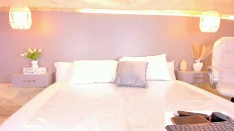 amy online show from April 17, 12:08 pm