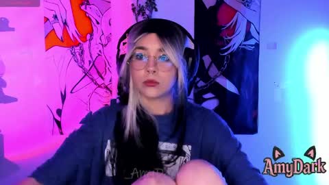 Amy online show from April 17, 11:52 pm