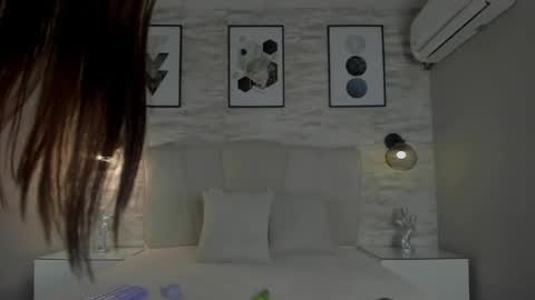 amydexter online show from May 19, 11:05 am