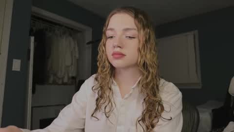 Amy online show from November 9, 5:39 am