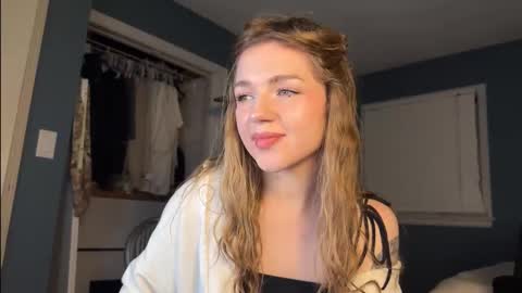 Amy online show from November 17, 6:30 am