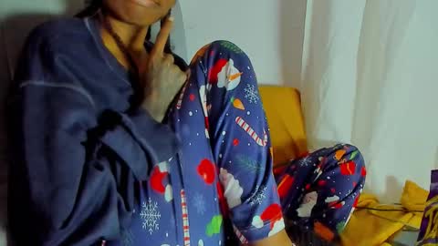 amykto online show from November 26, 7:04 pm