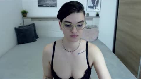 Snapshot of amylexy chatting on April 5, 1:52 pm Hi there guys My pleasure in your hands pvt is open online show from April 5, 1:52 pm