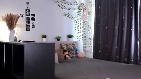 Amy online show from July 11, 12:41 pm