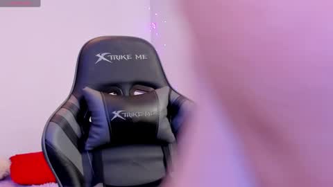 Amy online show from September 9, 3:55 pm