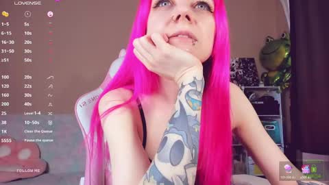 Amy Rose online show from May 15, 11:39 am