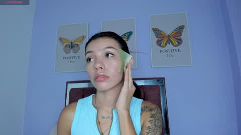 Amy online show from January 28, 9:29 pm