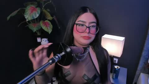 amywhitte_ online show from March 30, 3:51 am