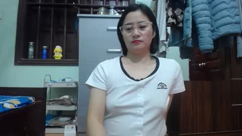 an_naughty online show from February 3, 6:40 am